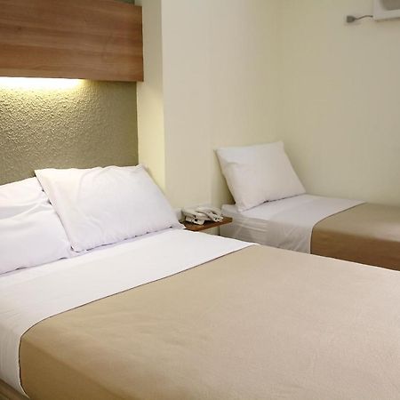 The Center Suites Cebu Exteriér fotografie