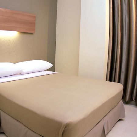 The Center Suites Cebu Exteriér fotografie