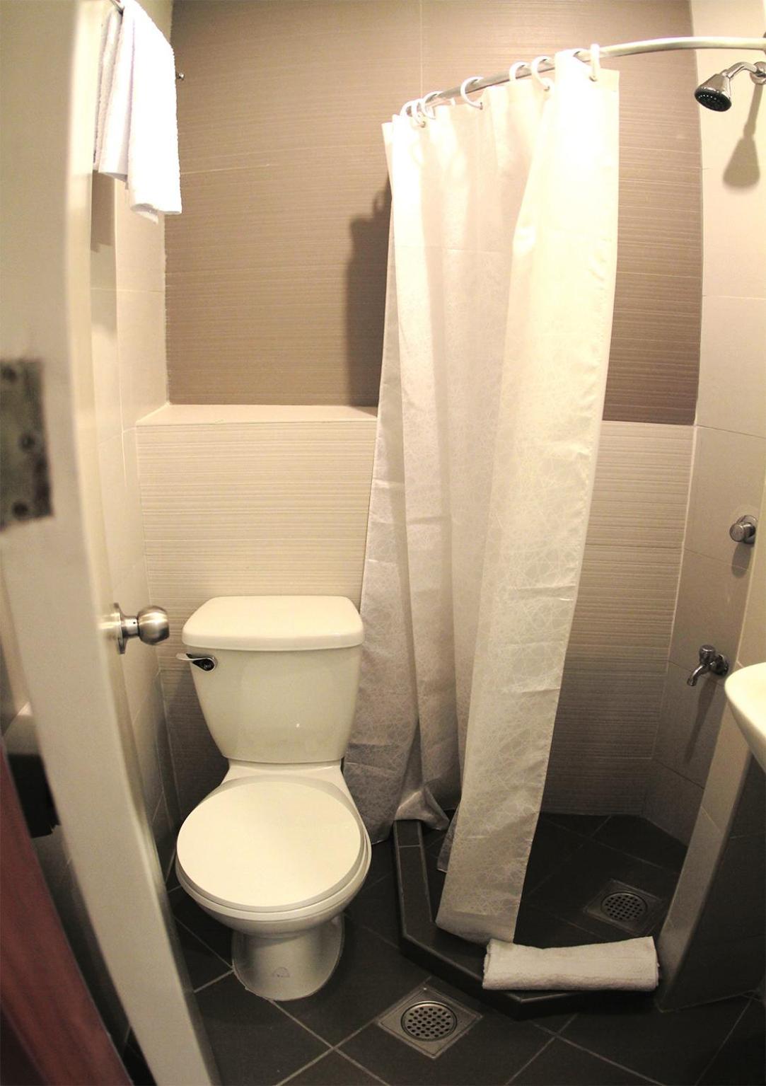 The Center Suites Cebu Pokoj fotografie