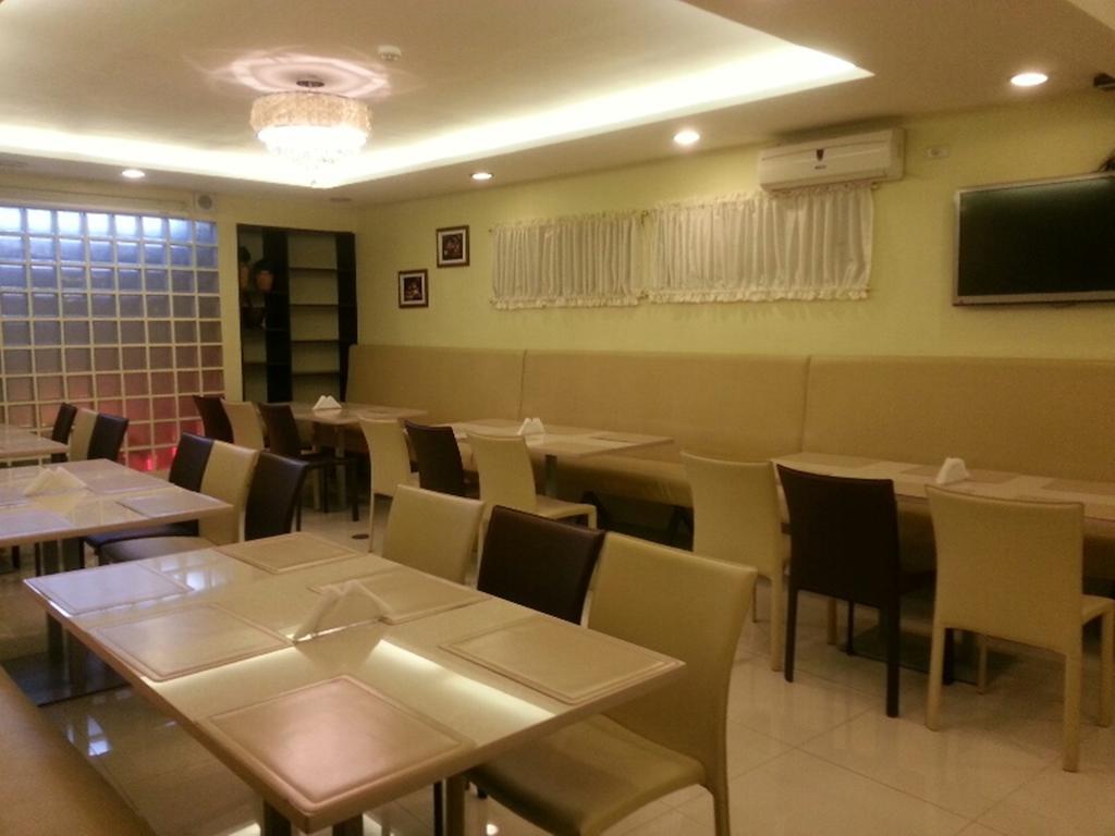 The Center Suites Cebu Exteriér fotografie