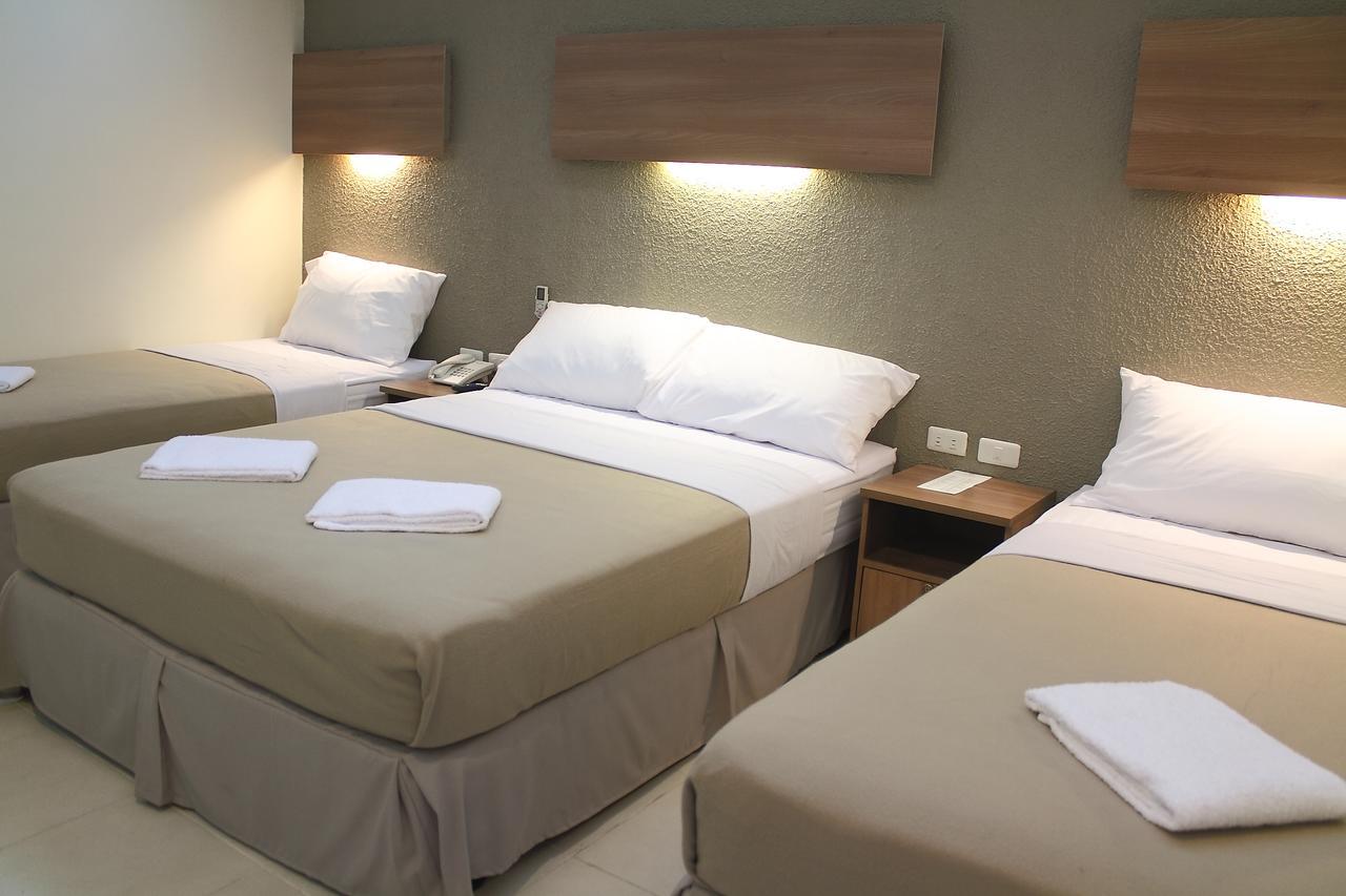 The Center Suites Cebu Exteriér fotografie