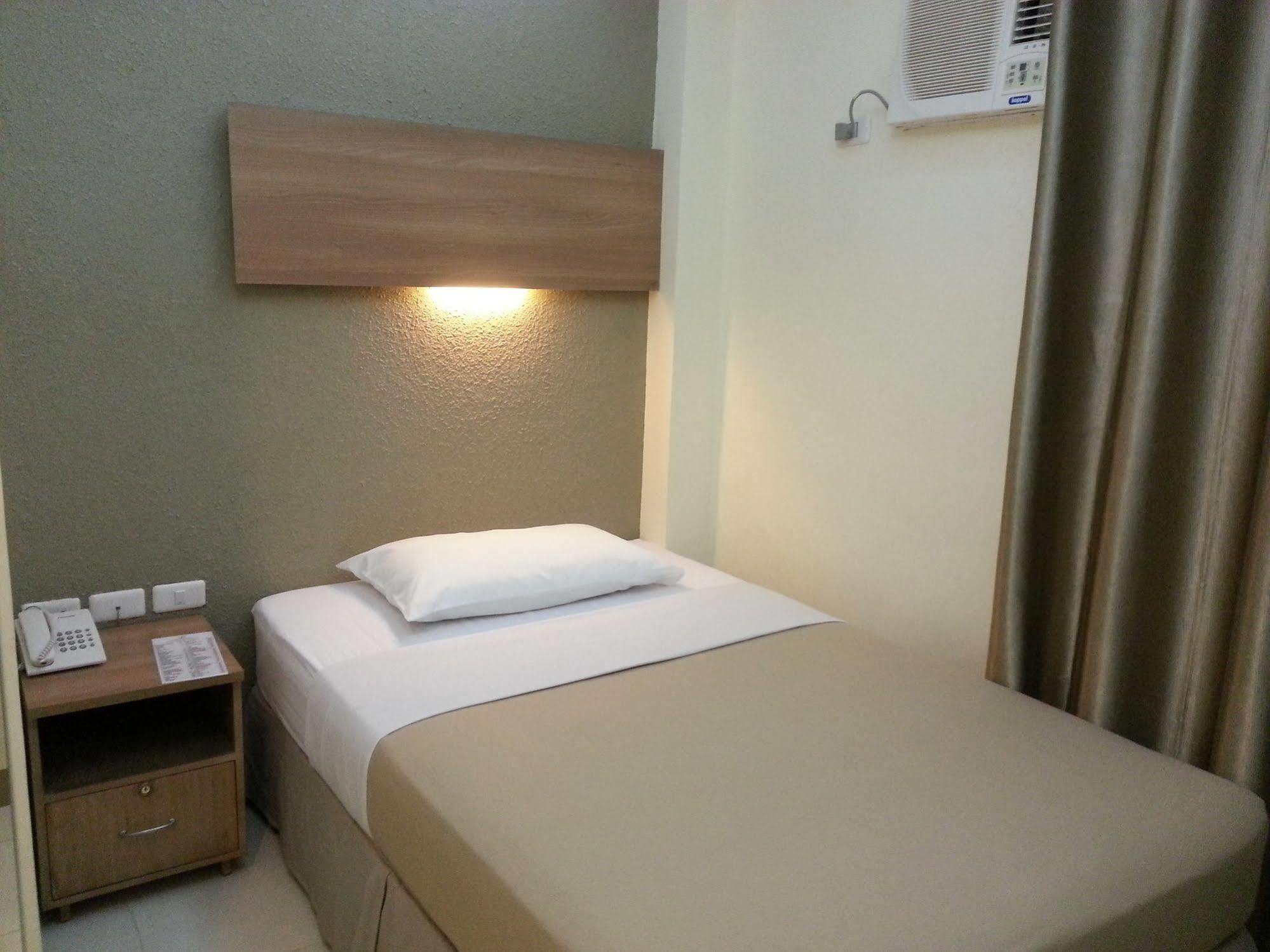 The Center Suites Cebu Exteriér fotografie