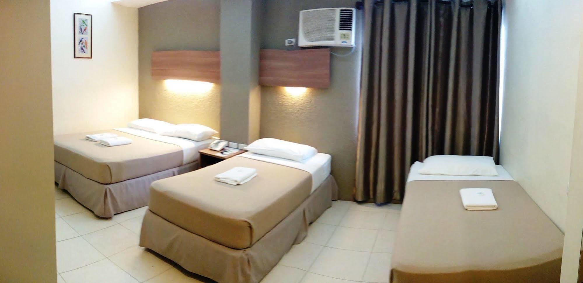The Center Suites Cebu Exteriér fotografie